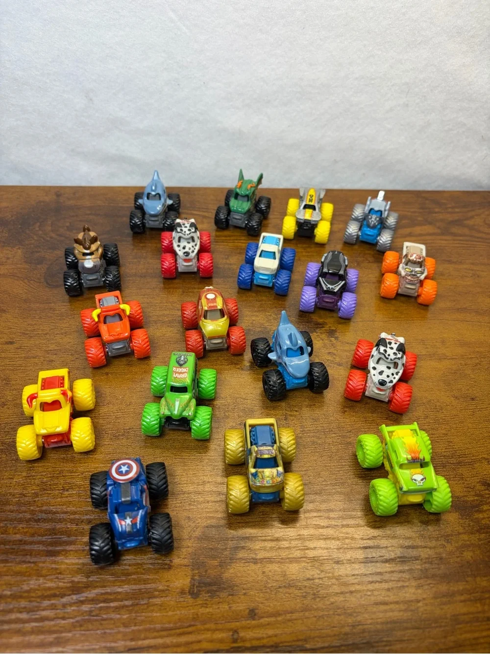Monster Jam Minis 1:87 Scale Toy Trucks - Lot of 17